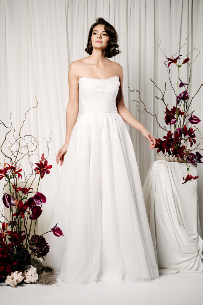 Rochie-de-mireasa-Lotus-Marina-Niscoveanu-Brasov-2026